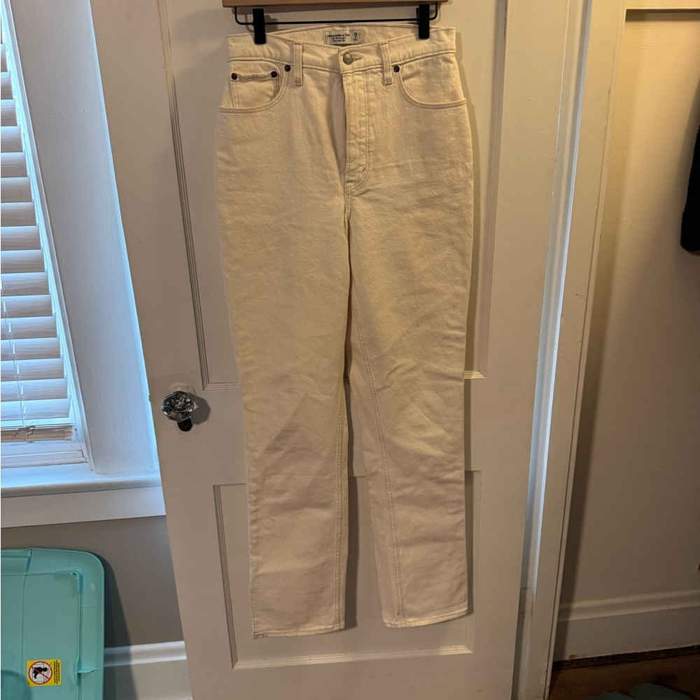 Abercrombie 90’s Straight Ultra High Rise Jeans